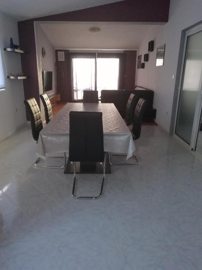Apartment Viktoria Primosten Luaran gambar